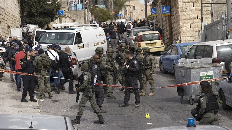 الشرطة الإسرائيلية منفذ هجوم سلوان فتى فلسطيني يبلغ من العمر 13 عاما
